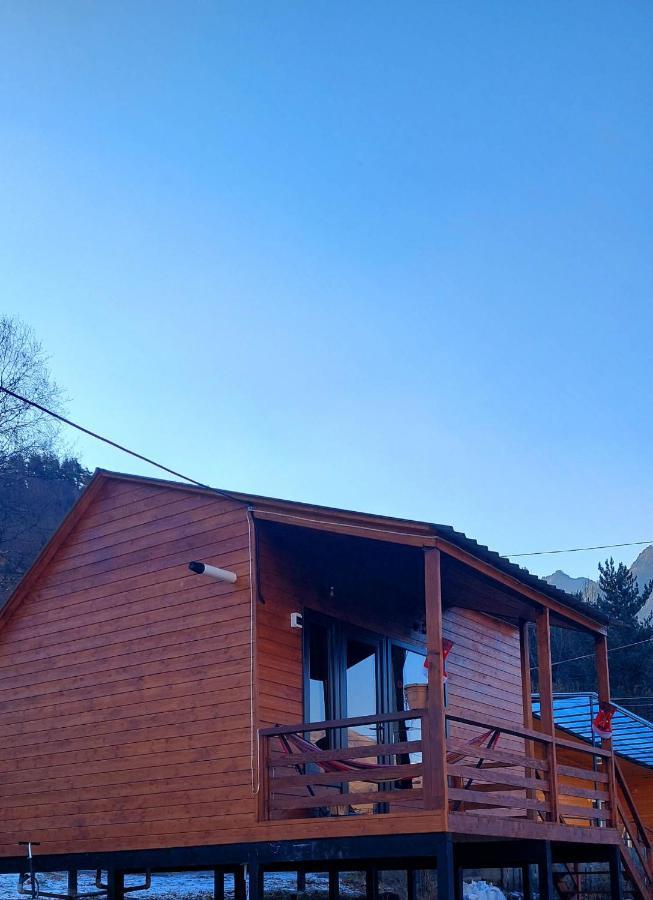 Guesthouse And Cottage Nicolo Kazbegi Εξωτερικό φωτογραφία