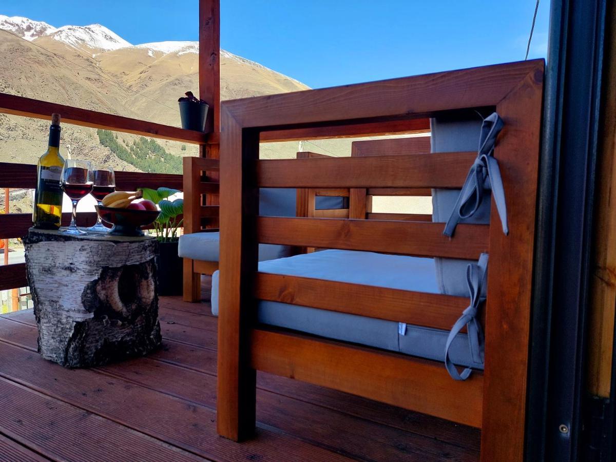 Guesthouse And Cottage Nicolo Kazbegi Εξωτερικό φωτογραφία
