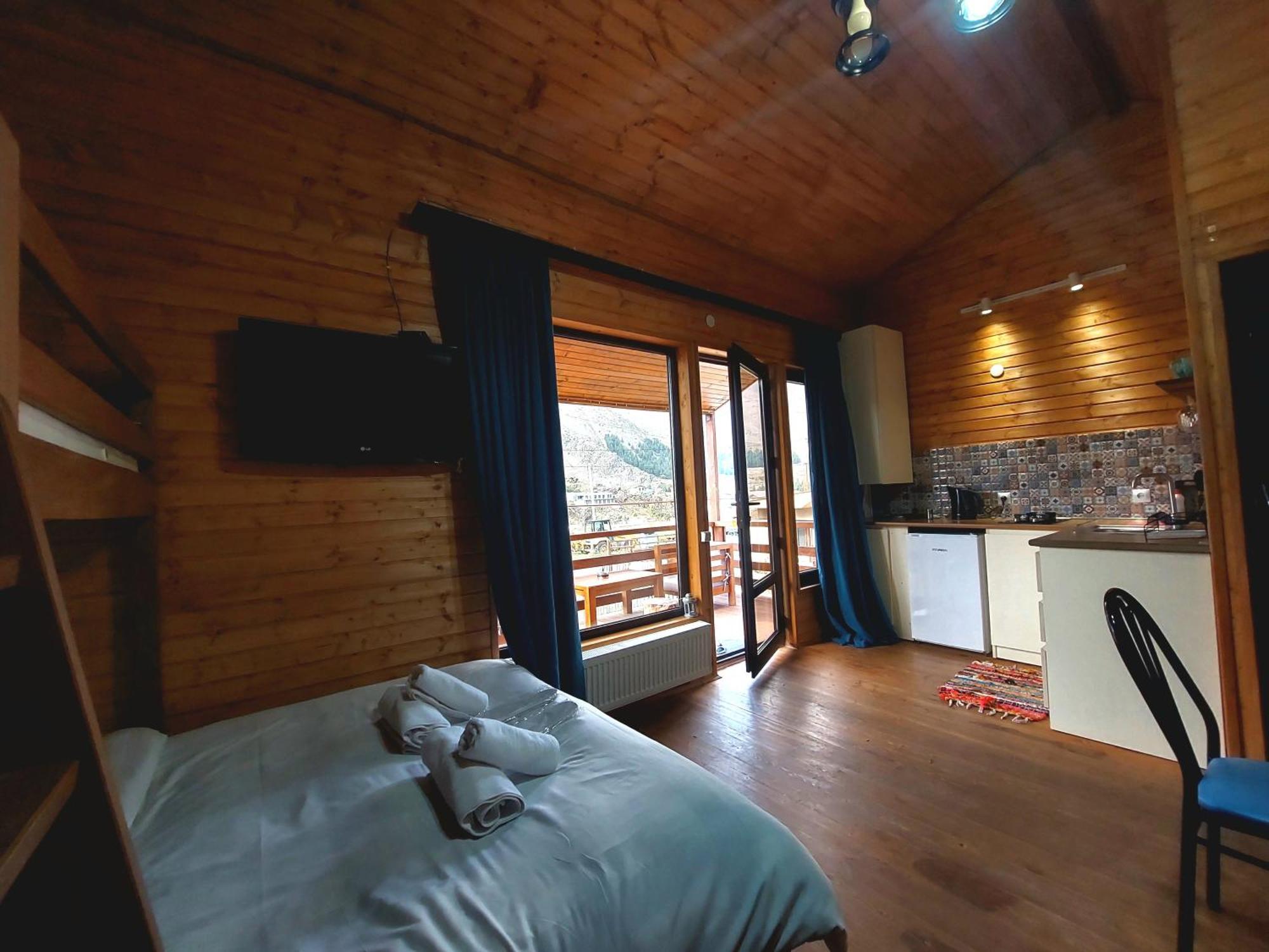 Guesthouse And Cottage Nicolo Kazbegi Εξωτερικό φωτογραφία